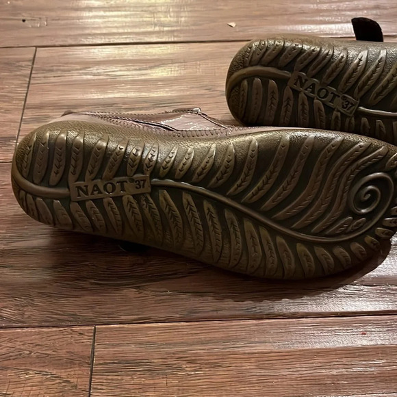 NAOT Kirei Mary Jane Suede Flats with Leather Uppers Size 6.5 - Picture 7 of 9